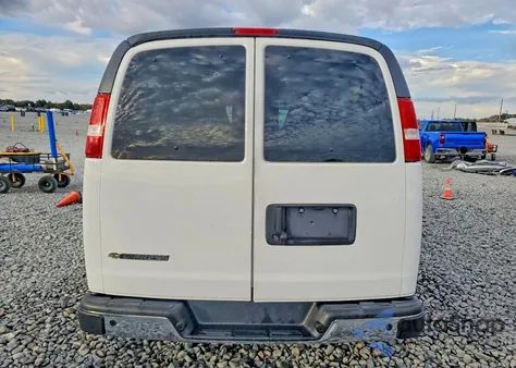 2024 Chevrolet Express G3500 Lt from USA, damaged, VIN 1GAZGPFP7R1203094